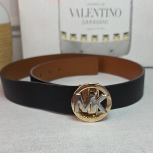 Michael Kors MK Emblem Reversible Belt